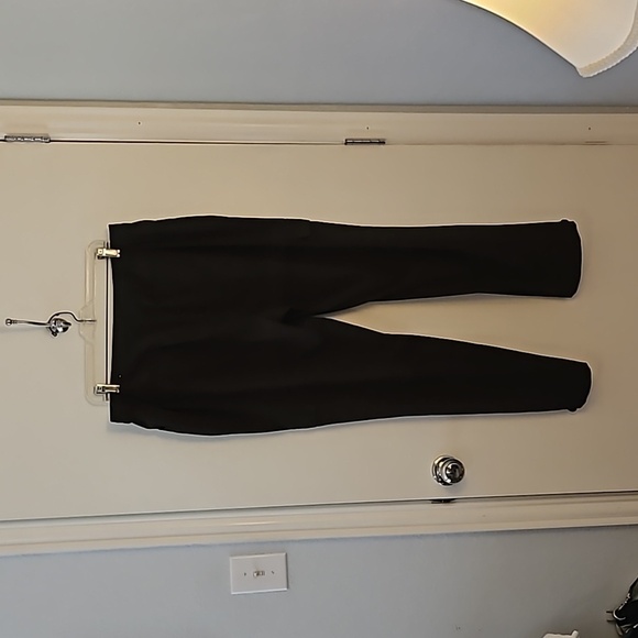 ZENERGY by CHICO'S Brown Midrise Semi-elastic Waist Cargo Pants 2 - Picture 6 of 8
